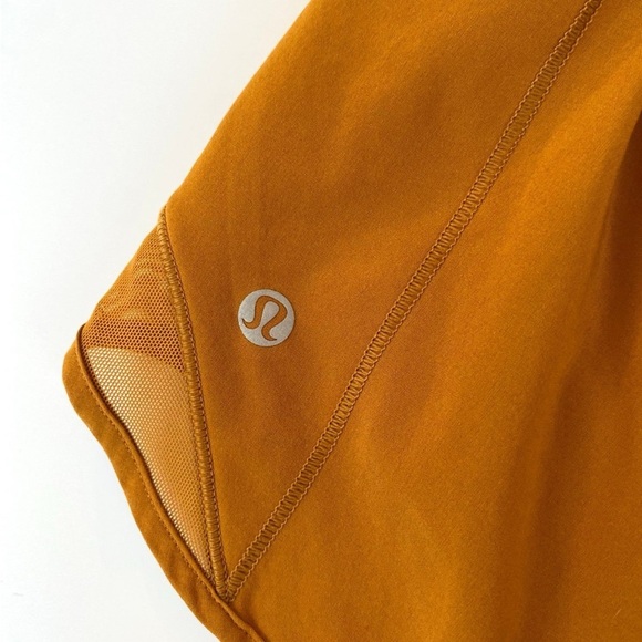 💛 Lululemon Hotty Hot Shorts💛 - Picture 8 of 10